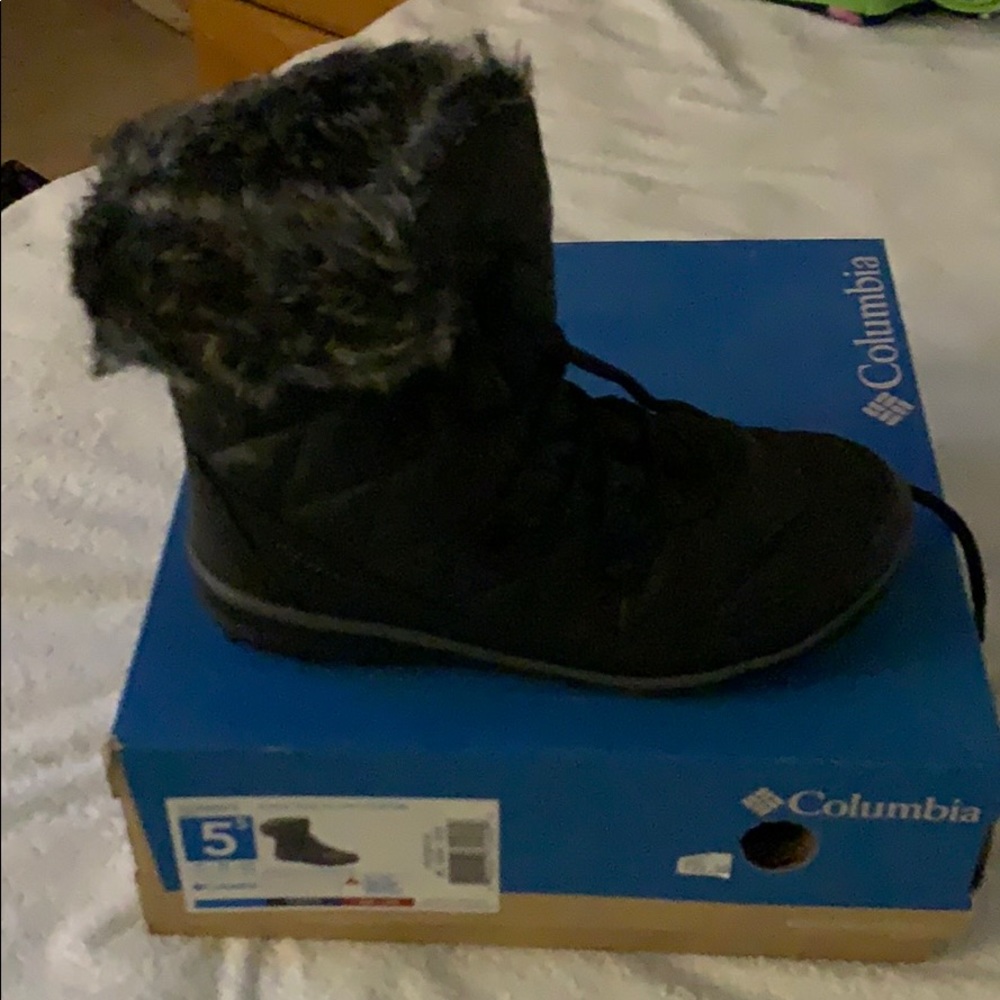 Brand new Columbia boots